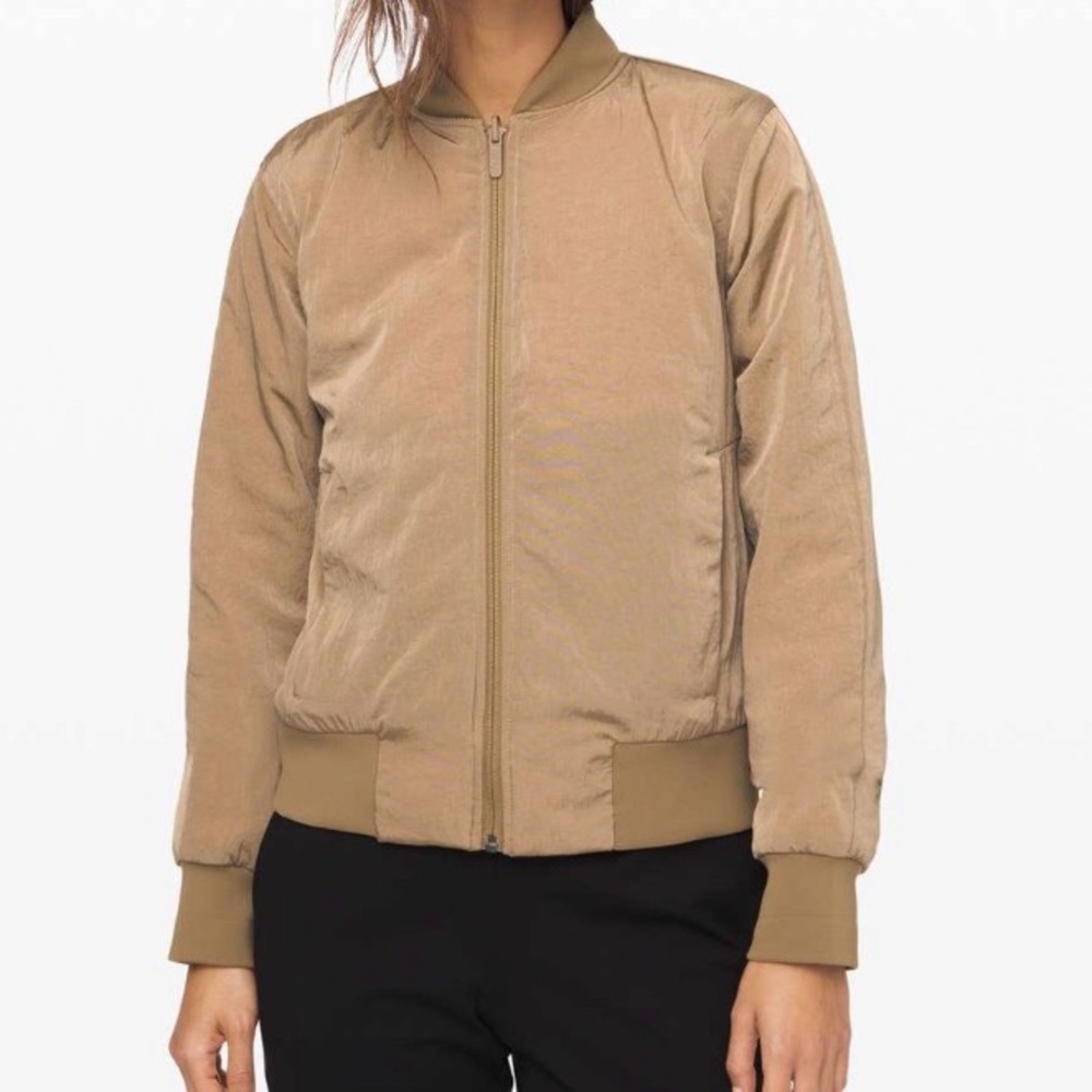 Lululemon nonstop bomber frontier size 4 reversible quilted first release